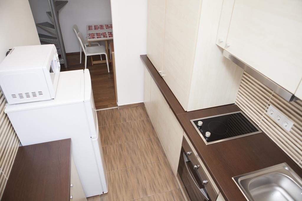 Cute Downtown Studios Budapest Bagian luar foto