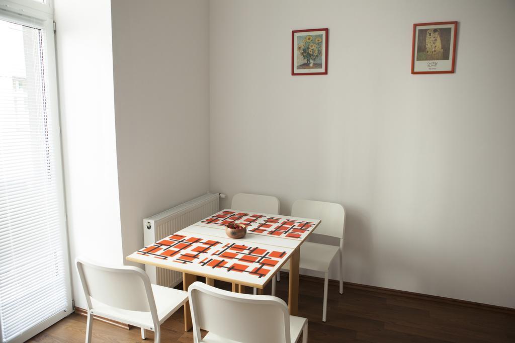 Cute Downtown Studios Budapest Bagian luar foto
