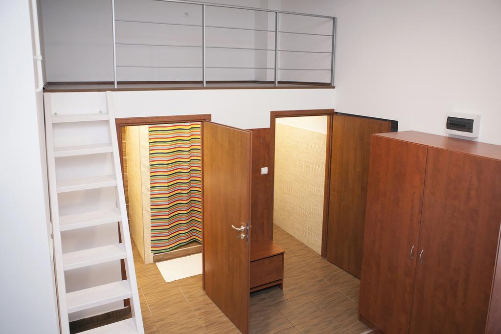 Cute Downtown Studios Budapest Bagian luar foto
