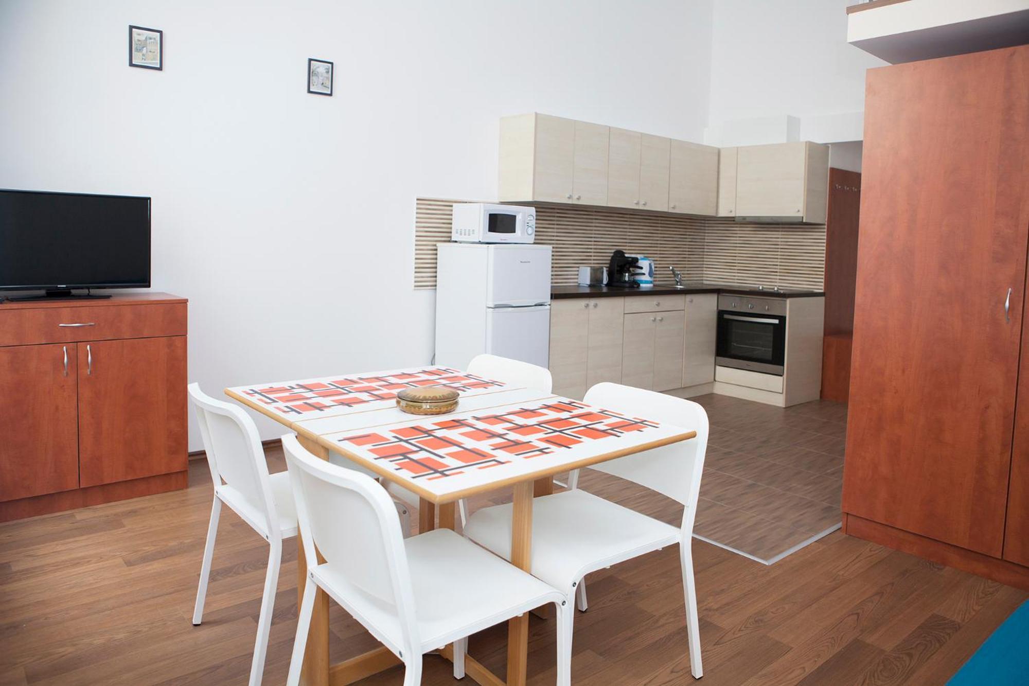 Cute Downtown Studios Budapest Bagian luar foto